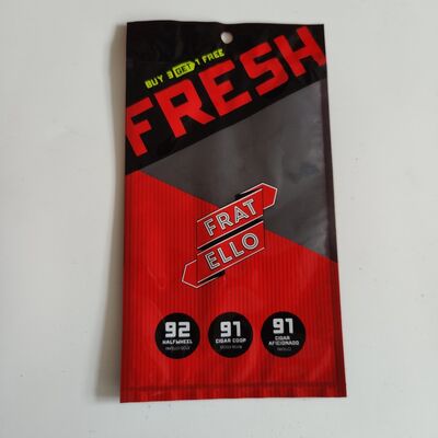 کیسه سطحی بافت دار در جعبه ظرف پلاستیکی با اسپوت مناسب برای کاربردهای بسته بندی مایع درجه غذایی