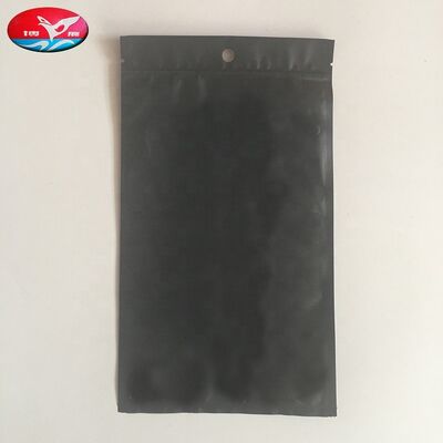 کیسه های سیگار سبک وزن و جمع و جور با ورق رطوبت در داخل طراحی شده برای حفظ تازه بودن سیگار در طول سفر